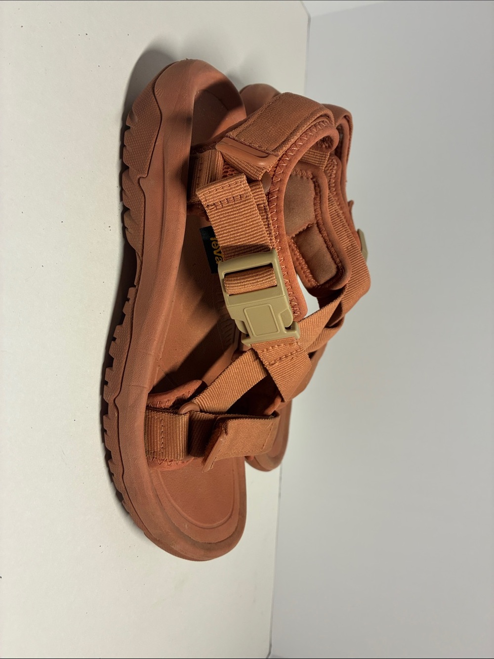 Teva women’s Hurricane sandals - Picture 2 of 4